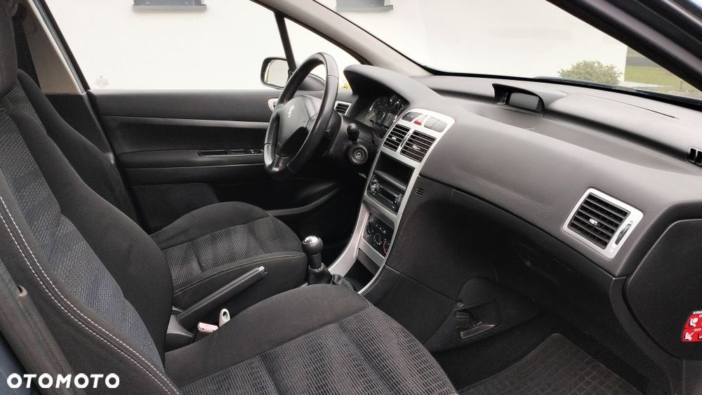 Peugeot 307 - 8