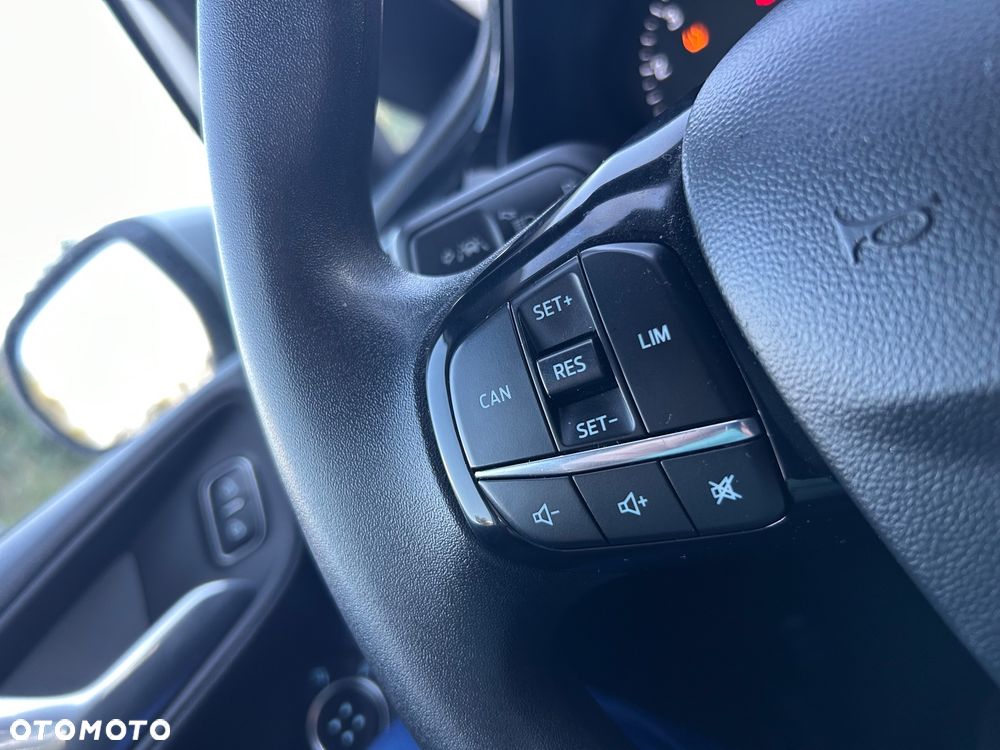 Ford Fiesta 1.1 S&S COOL&CONNECT - 17