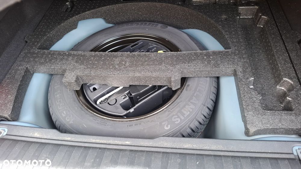 Peugeot 2008 PureTech 100 Style S&S BVM6 - 13