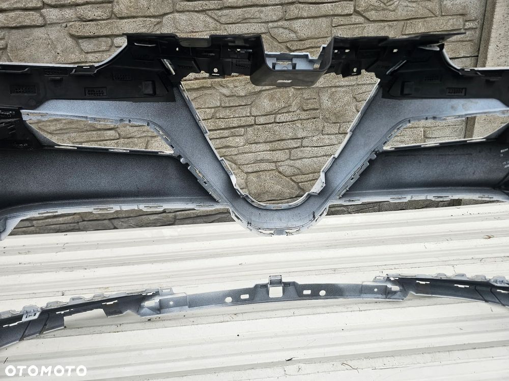 Alfa Romeo Junior    ZDERZAK PRZOD - 6