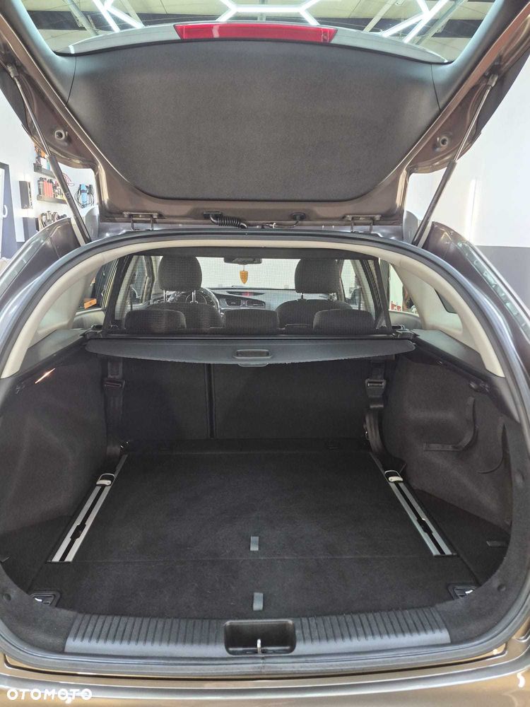 Kia Ceed - 6