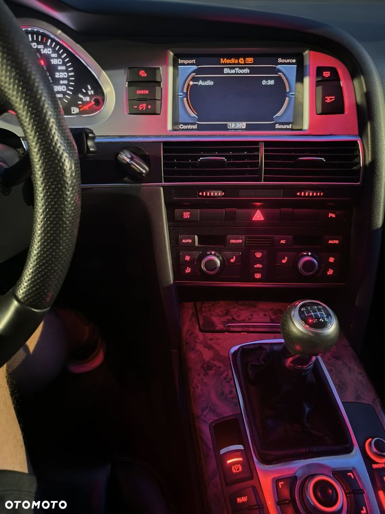 Audi A6 Avant - 14