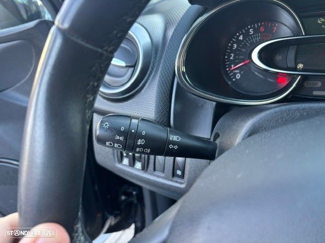Renault Clio Sport Tourer 0.9 TCe Limited - 17