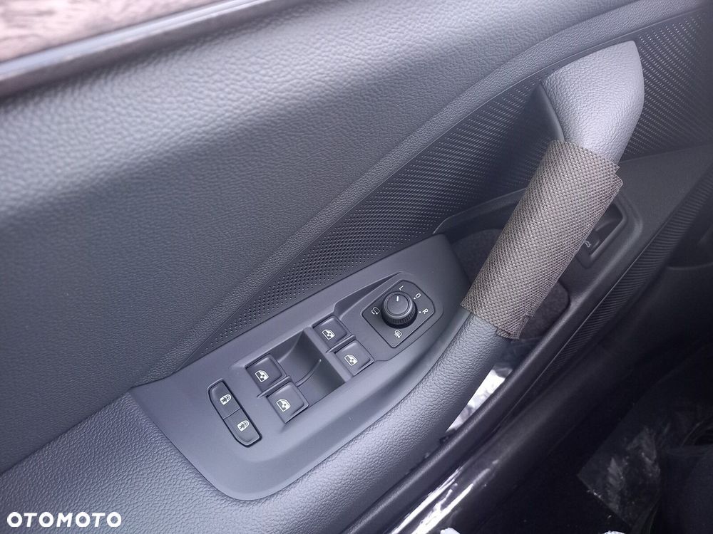 Skoda Superb 2.0 TDI SCR 4x4 L&K DSG - 24