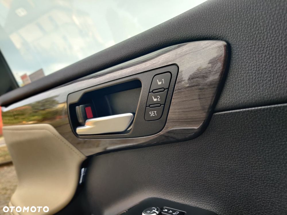 Toyota Highlander 2.5 Hybrid Executive - 26