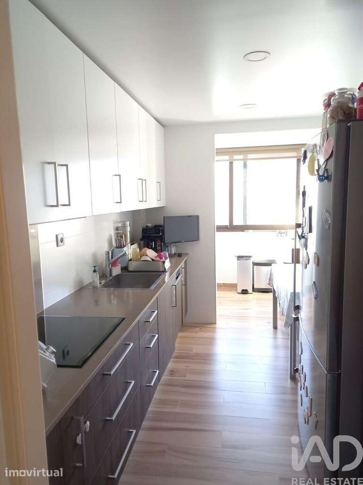 Apartamento T2 em Faro (Sé e São Pedro) de 80,00 m2 - Grande imagem: 3/11