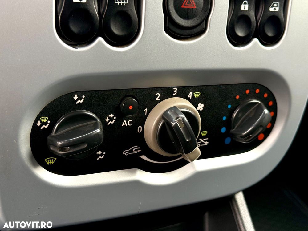 Dacia Logan 1.6 16V Laureate - 24