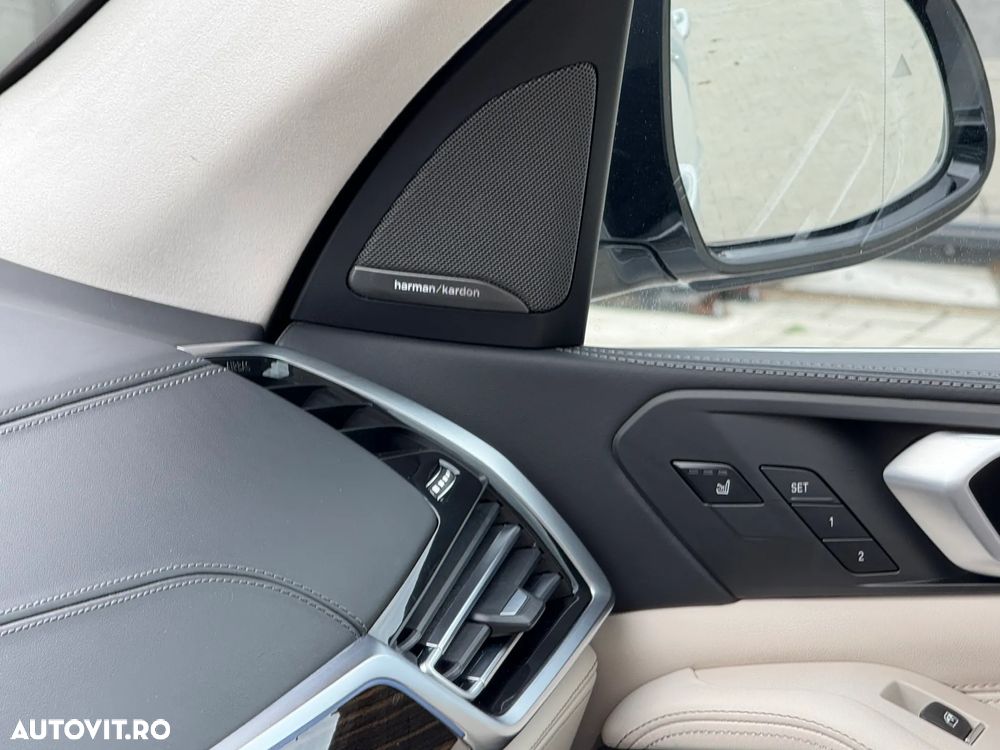 BMW X5 xDrive45e - 24
