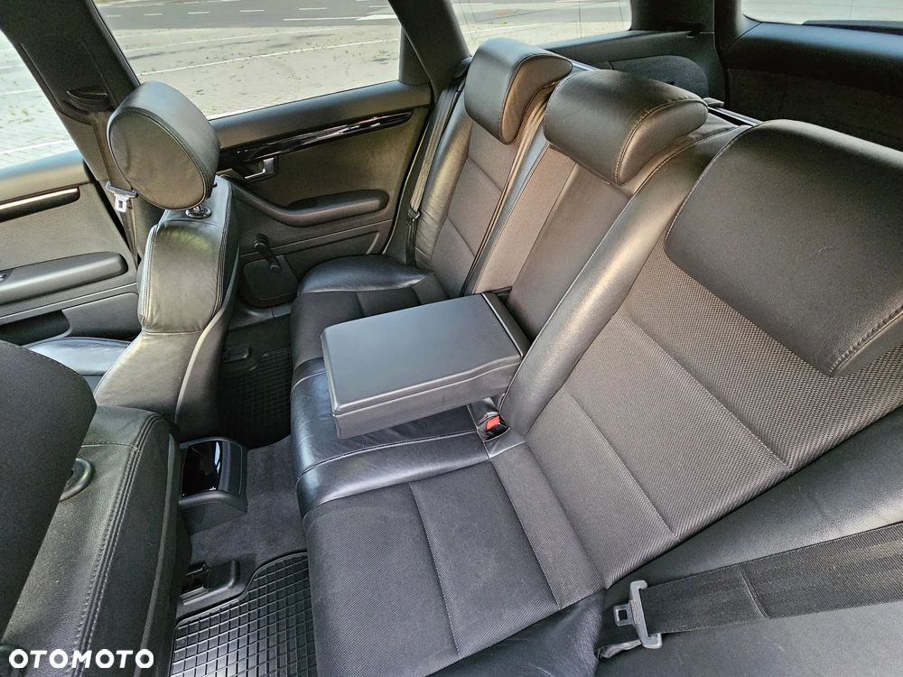 Audi A4 Avant 2.0 TDI Quattro - 14