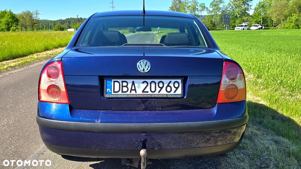 Volkswagen Passat 2.0 Comfortline Family - 7
