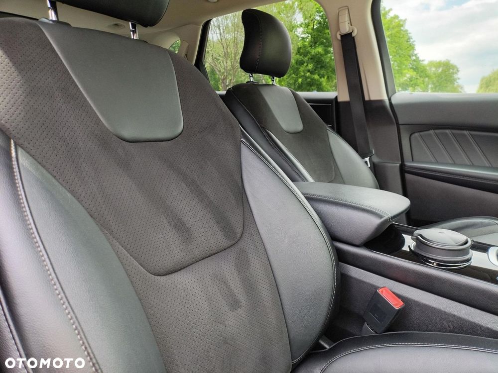 Ford Edge - 30