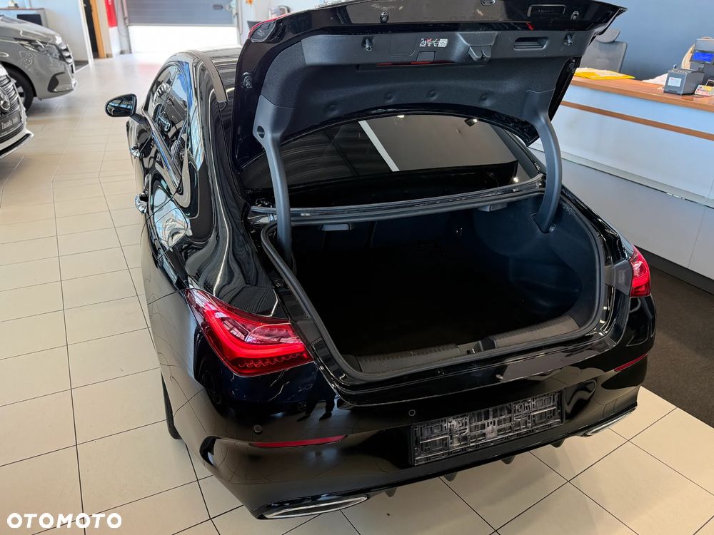Mercedes-Benz CLA 200 AMG Line 7G-DCT - 8
