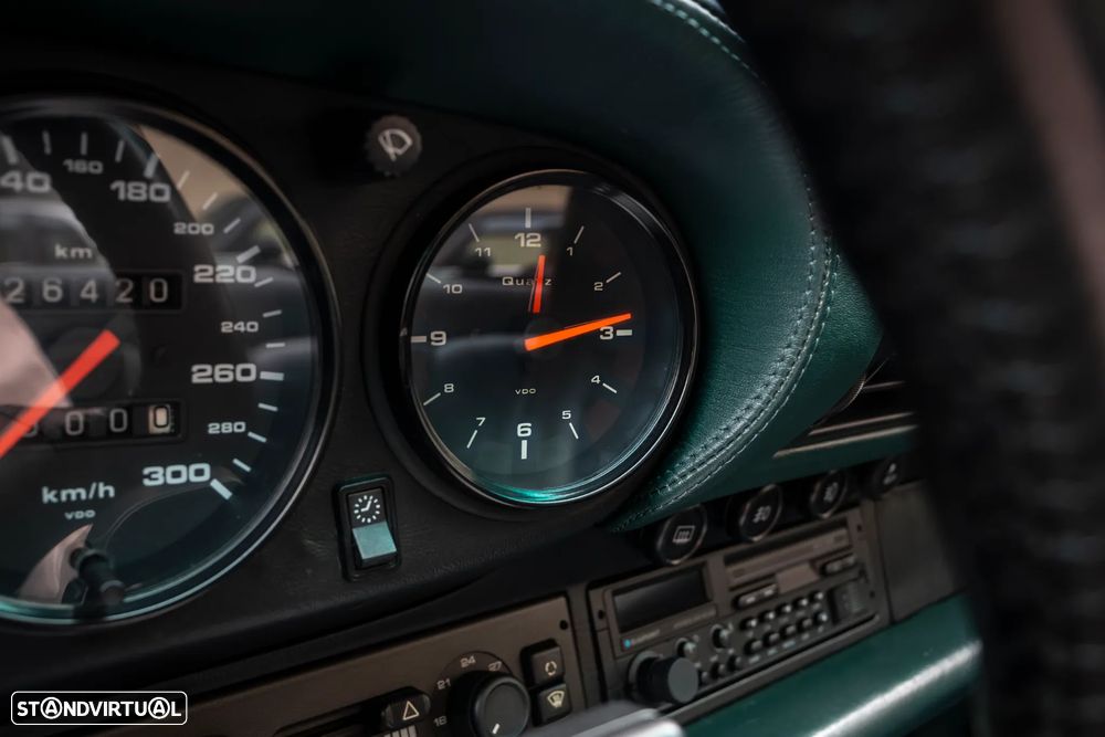 Porsche 911 (993) Coupé 3.6 Carrera 4 - 16