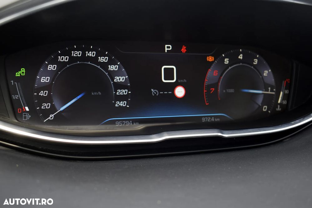 Peugeot 3008 PureTech 130 Stop & Start EAT6 Allure - 29