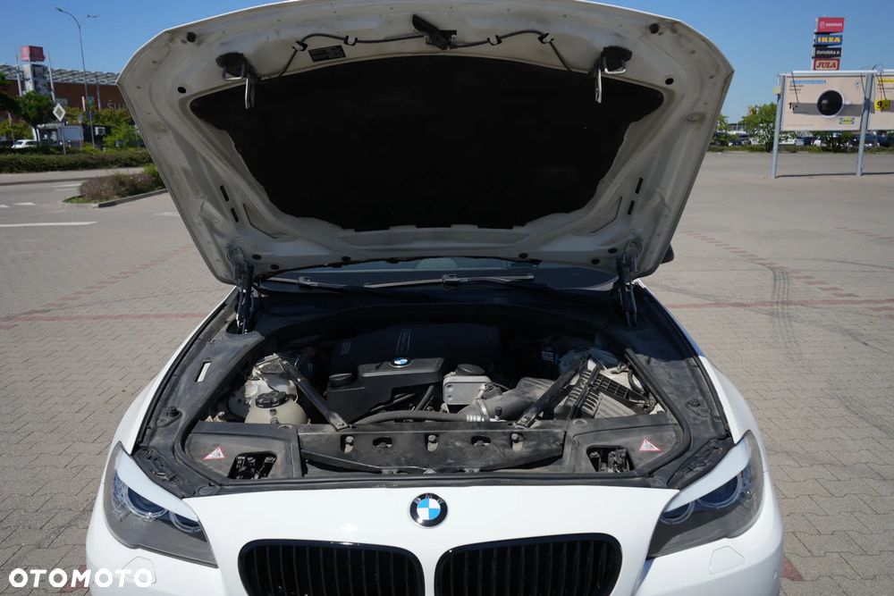 BMW Seria 5 520i - 18