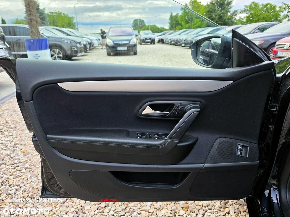 Volkswagen Passat CC - 28