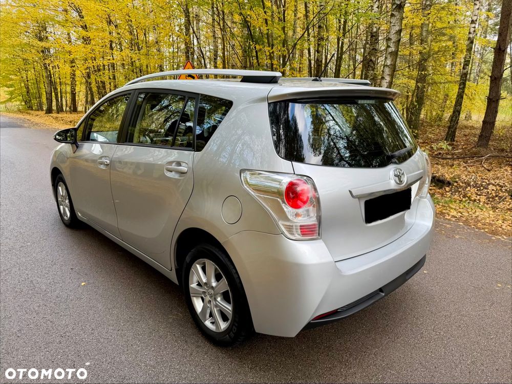 Toyota Verso 2014 photo 3