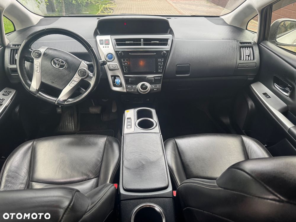 Toyota Prius+ (Hybrid) Executive - 26