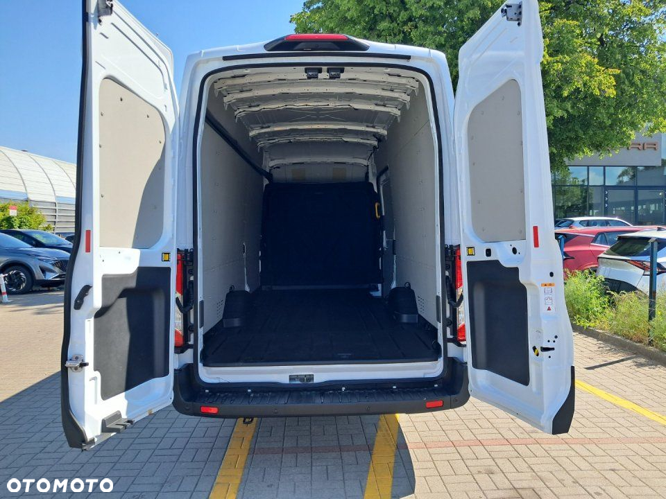 Ford Transit - 9
