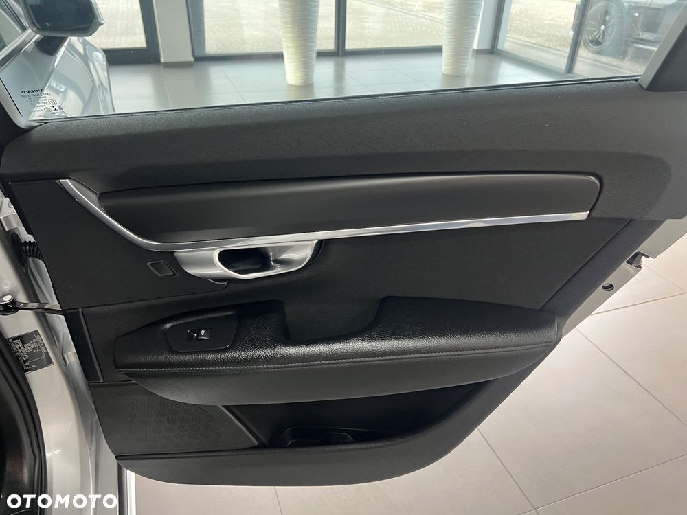 Volvo V90 - 32