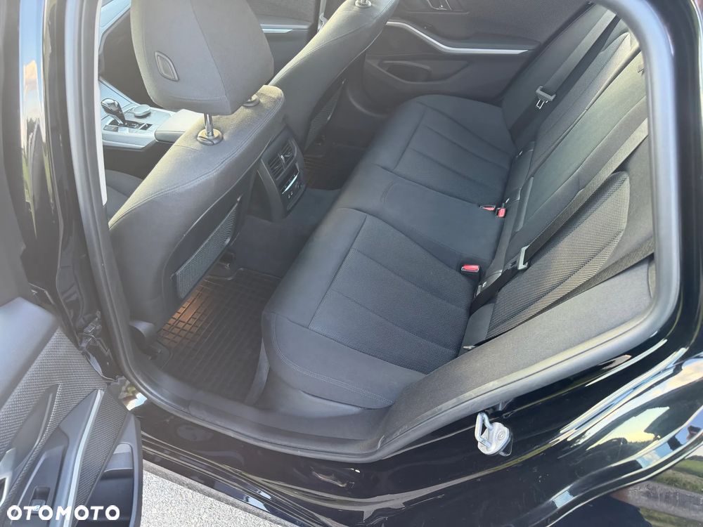 BMW Seria 3 320d xDrive Advantage - 7
