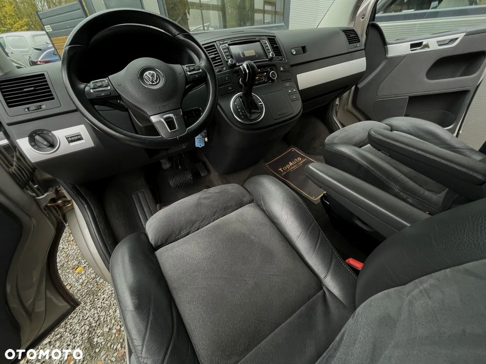 Volkswagen Multivan - 17