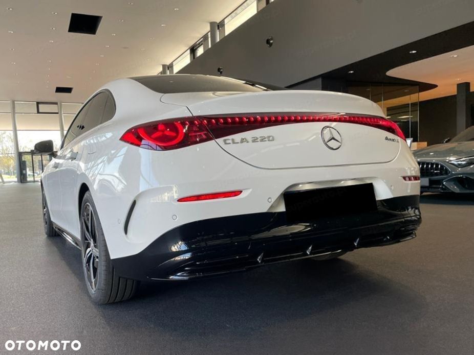 Mercedes-Benz CLA 220 mHEV 4-Matic 8G-DCT - 5