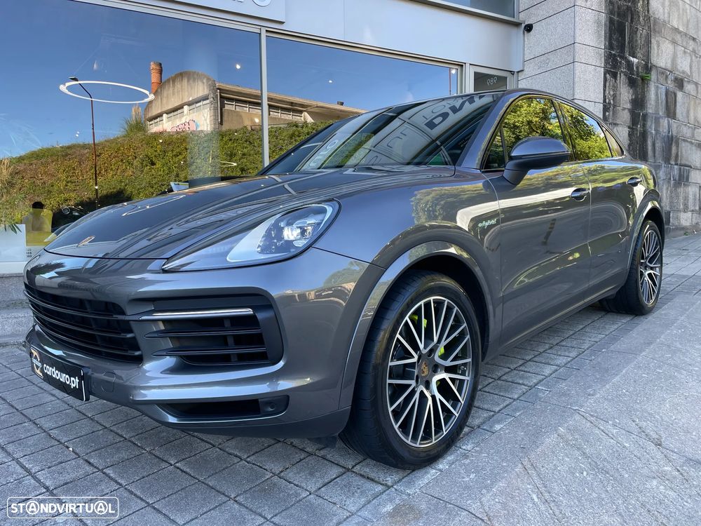 Porsche Cayenne Coupé E-Hybrid - 3