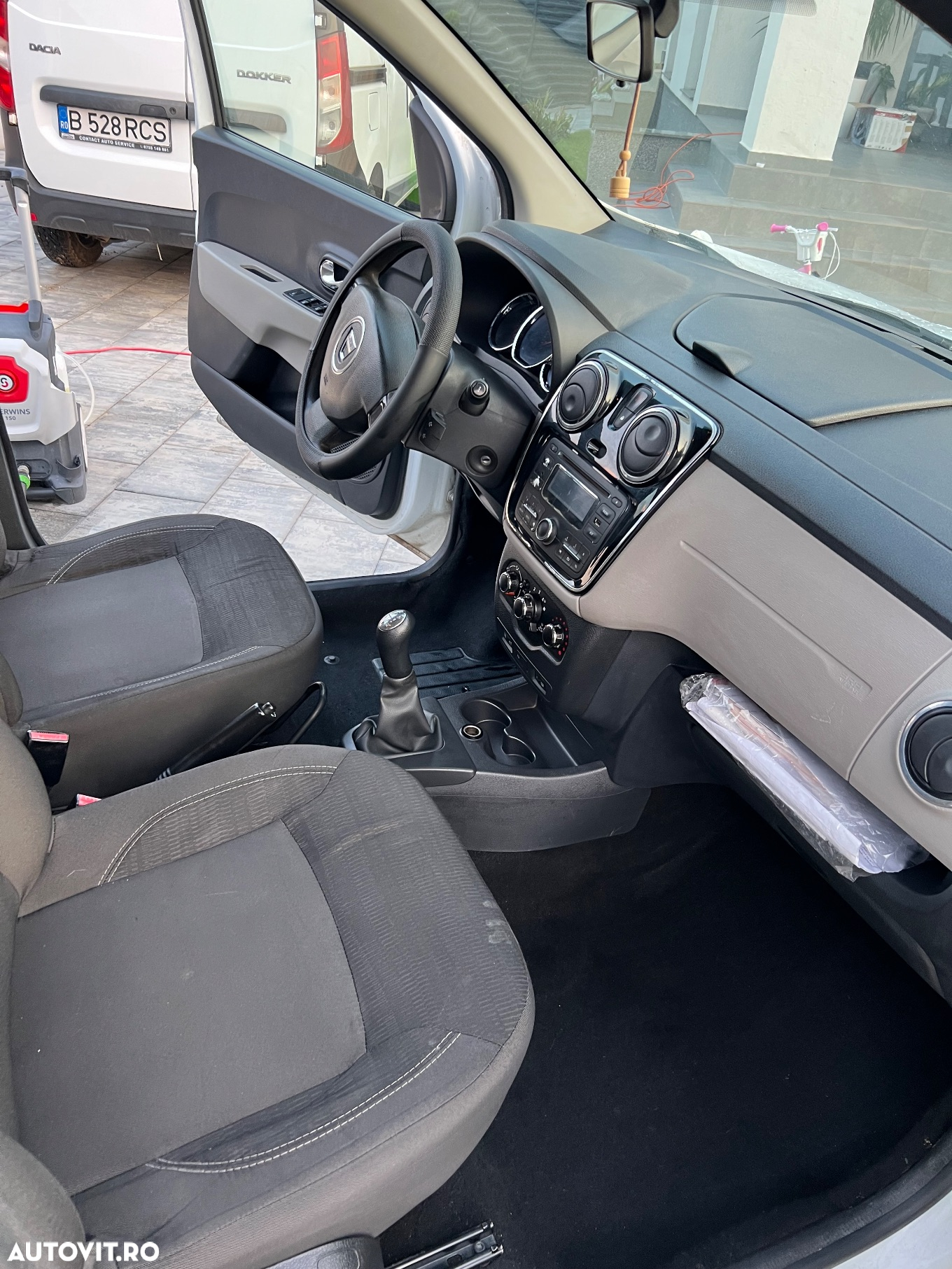 Dacia Lodgy 1.5 dCi Laureate - 11