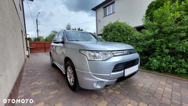 Mitsubishi Outlander 2.0 2WD Invite