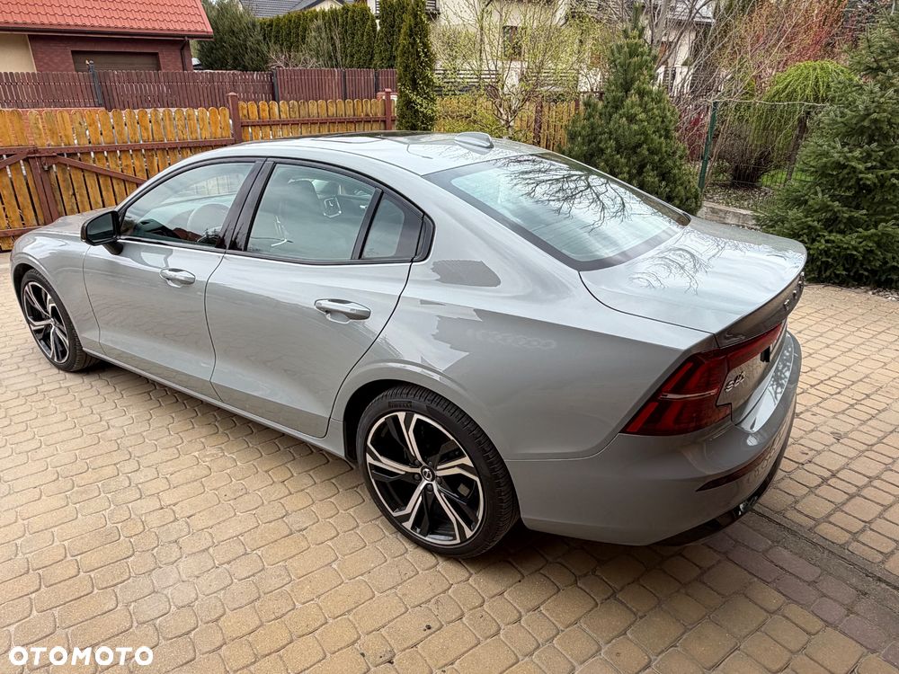 Audi A4 Limousine - 8