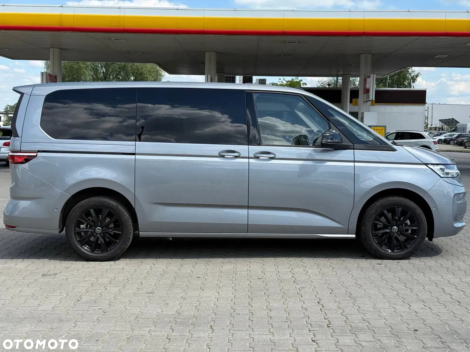 Volkswagen Multivan - 5