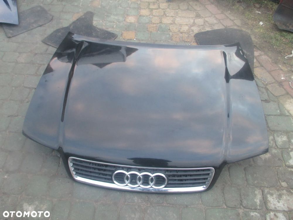 maska Audi A4 B5 Lift LC9Z - 1