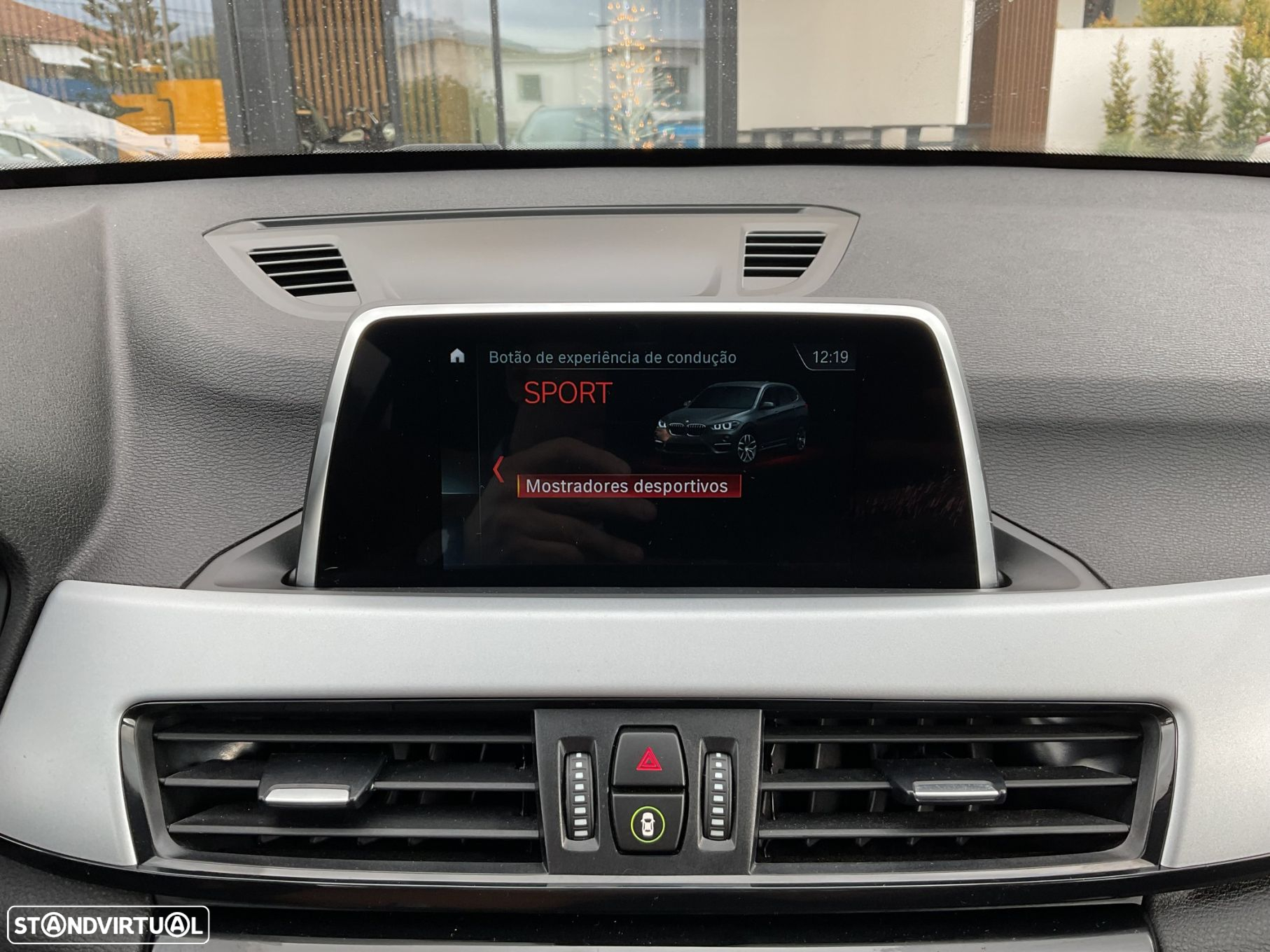BMW X1 16 d sDrive Auto - 24