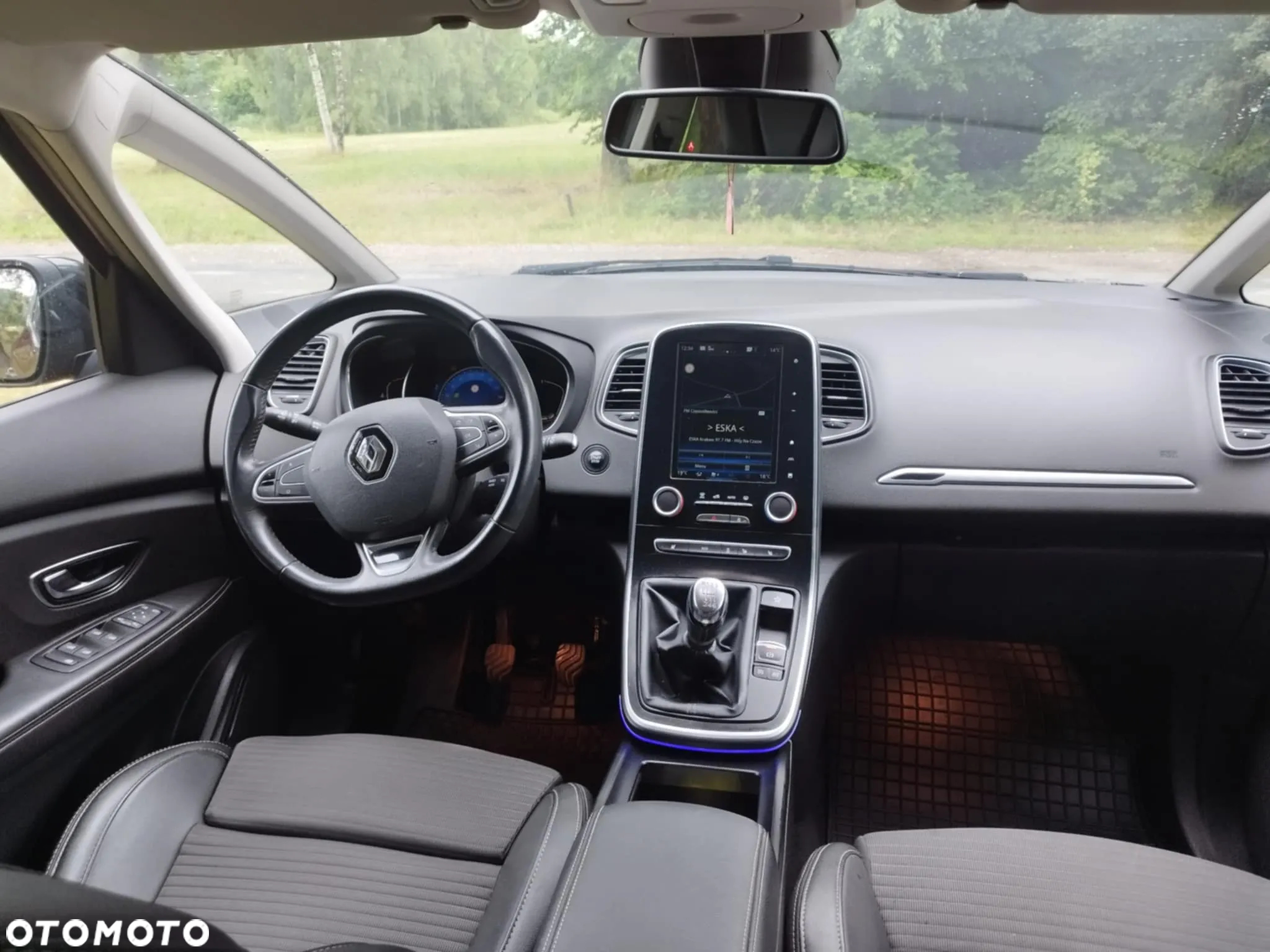 Renault Grand Scenic ENERGY TCe 130 S&S Paris - 18
