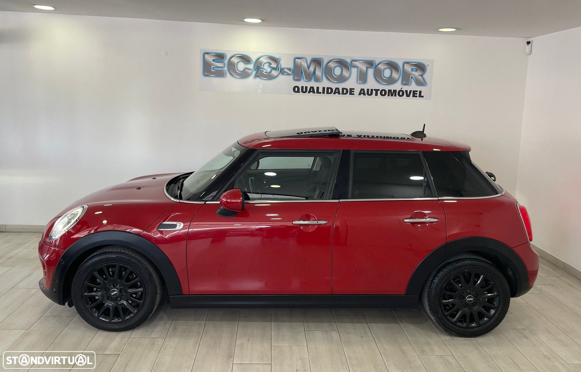 MINI 5 Portas One D - 12