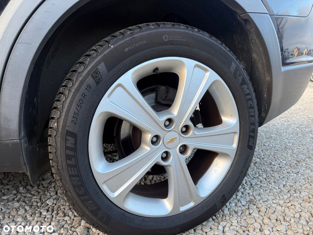 Chevrolet Captiva - 21