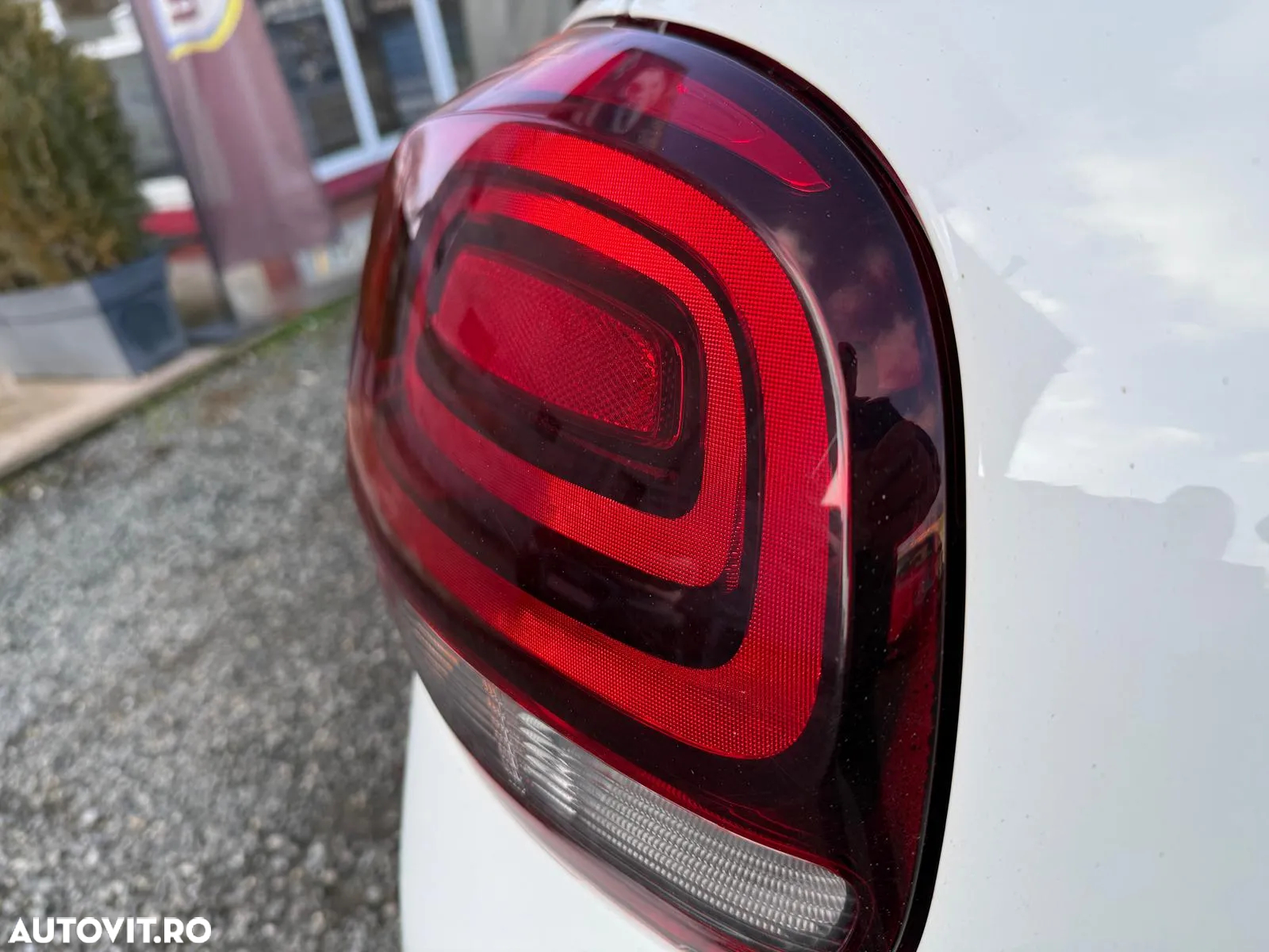 Citroën C3 1.2 PureTech BVM Shine - 8