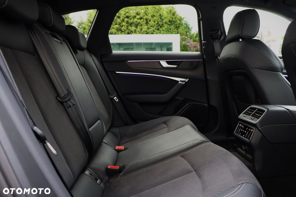 Audi S6 Avant - 24