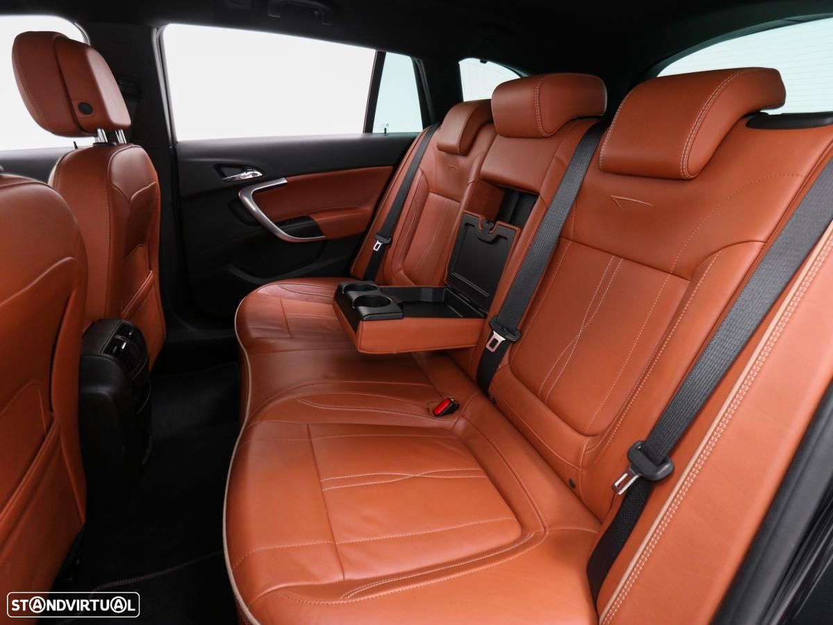 Opel Insignia Sports Tourer - 9
