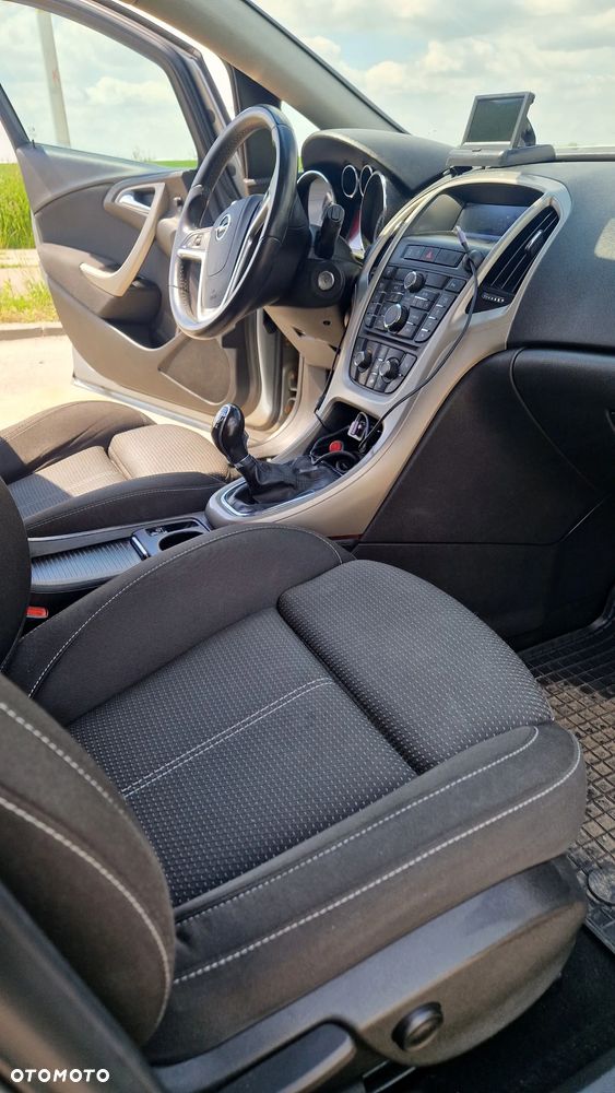 Opel Astra 1.4 Cosmo - 14