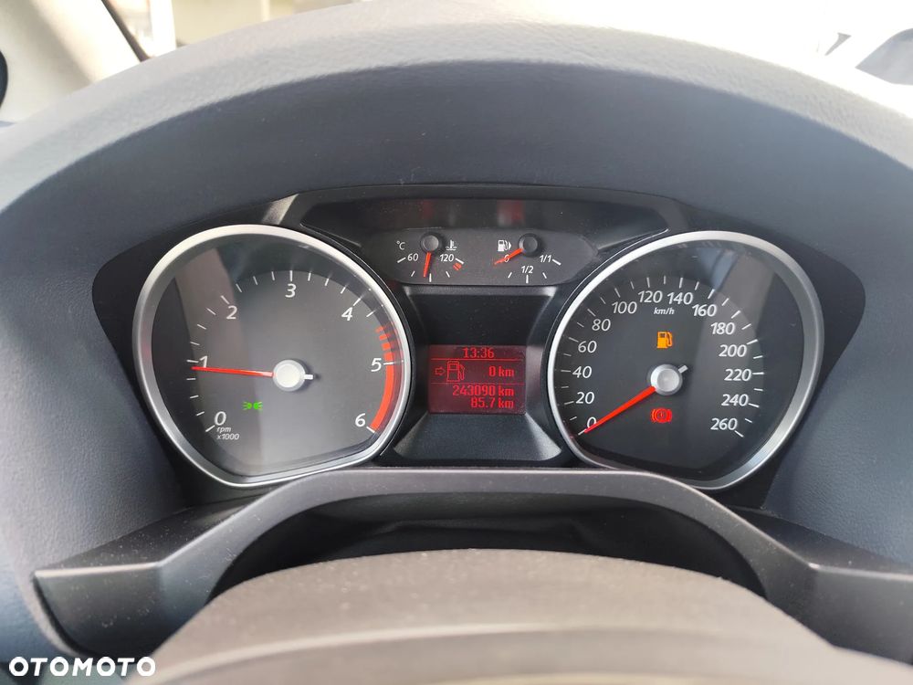 Ford Galaxy 1.8 TDCi Silver X - 13