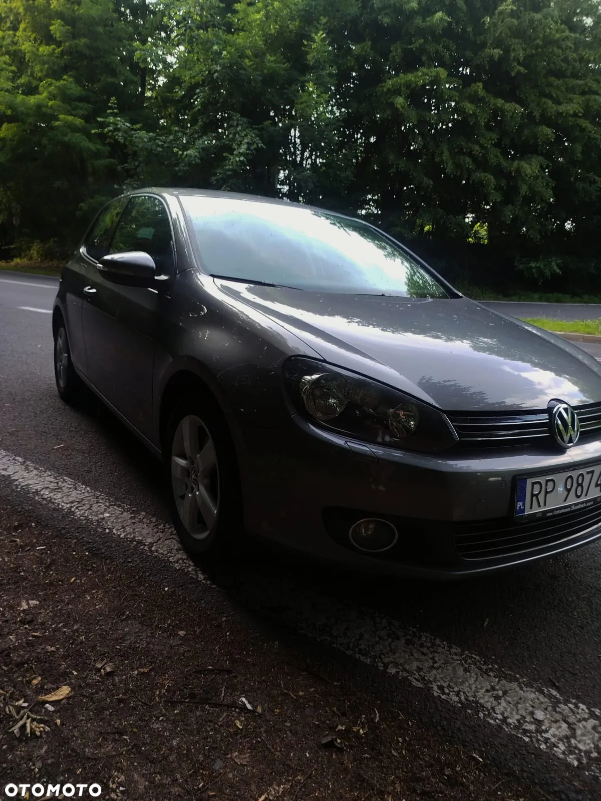 Volkswagen Golf - 6