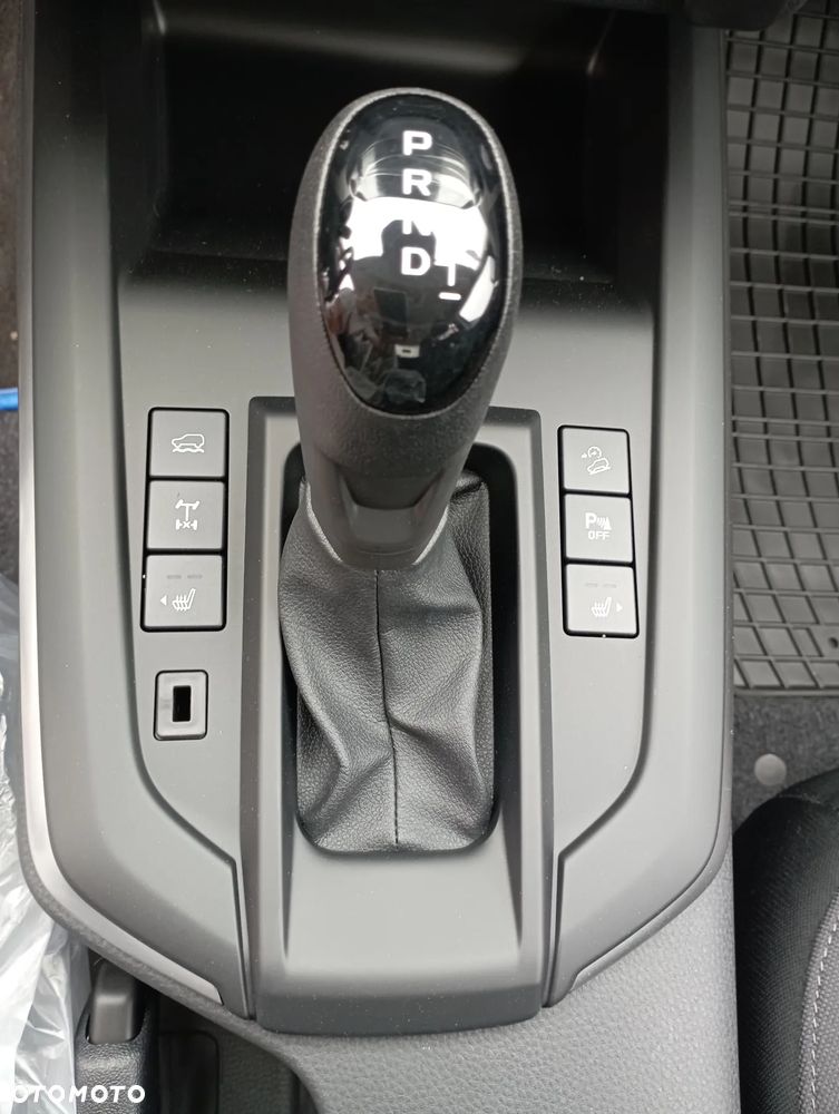 Isuzu D-Max 1.9 DC LS - 28