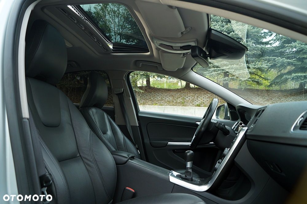 Volvo S60 D5 Summum - 26