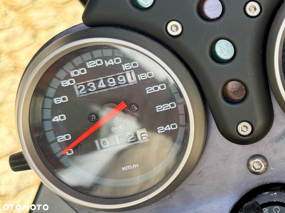 Moto Guzzi V11 - 7