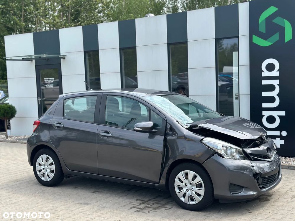 Toyota Yaris - 1