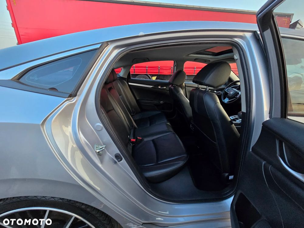 Honda Civic 1.5 i-VTEC Turbo CVT Executive - 39