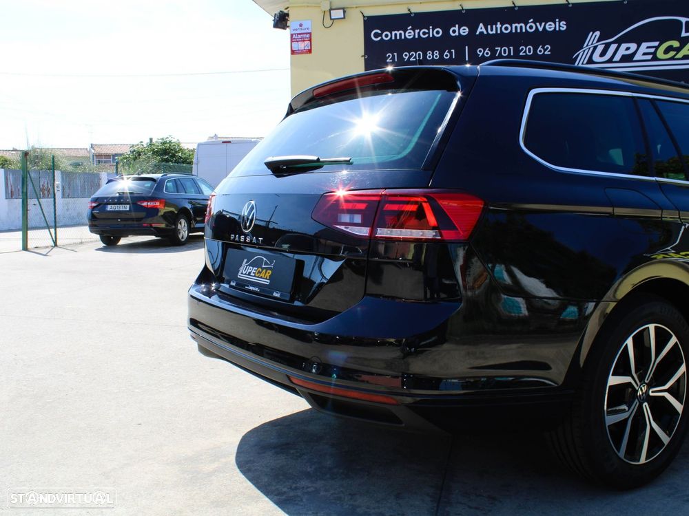 VW Passat Variant 2.0 TDI Business DSG - 18