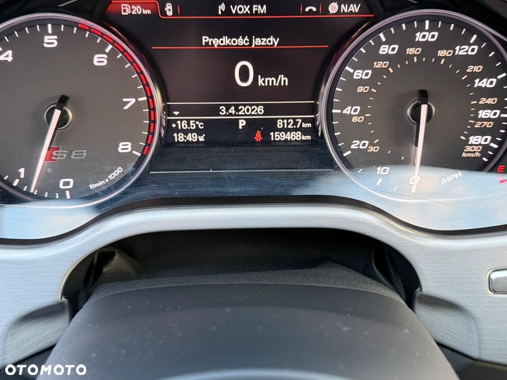 Audi S8 Standard - 17